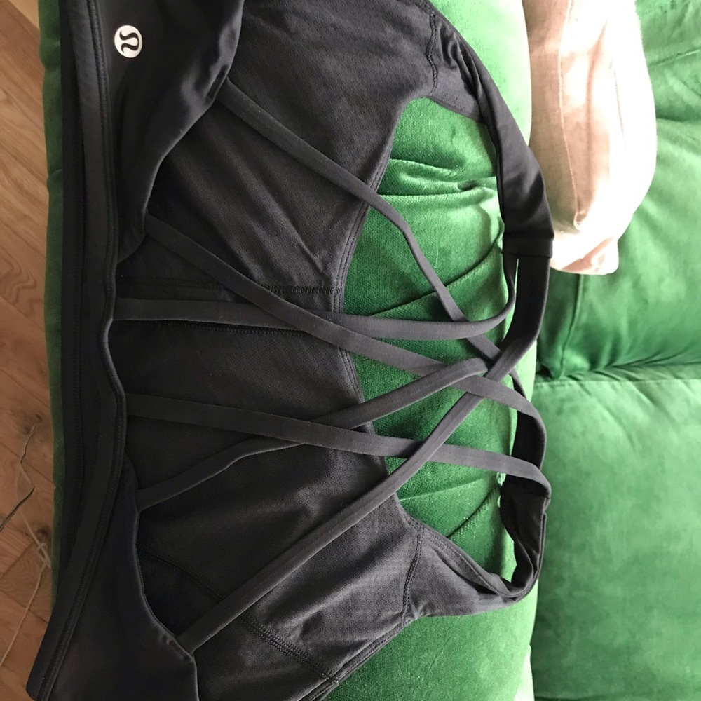EUC lululemon Black strappy sports bra